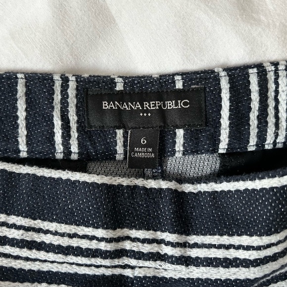 Banana Republic Nautical Shorts - Picture 6 of 7